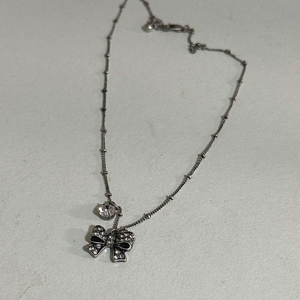 Bow with sparkle silver dainty necklace